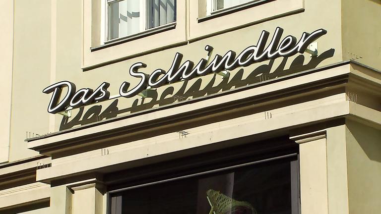 Café Schindler - Apfelstrudel und Antisemitismus