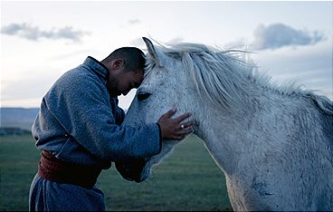 Mongolei: Der Pferderetter