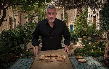 Mit Gebäck im Gepäck - um die Welt mit Paul Hollywood