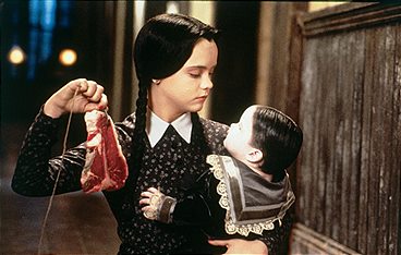 Die Addams Family in verrückter Tradition